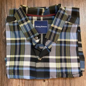 Tommy Bahama Men’s Button-Down Shirt